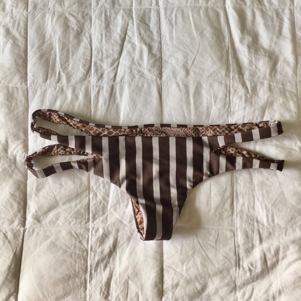 Acacia Swimwear Baldwin bottom Size SMALL